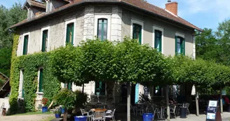 Hôtel-Restaurant     Auberge  Magnette