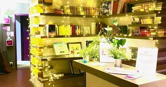 Hôtel Kyriad Spa Vichy Cinq Mondes