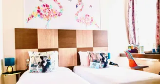 Hôtel Kyriad Spa Vichy Cinq Mondes