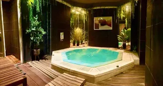 Hôtel Kyriad Spa Vichy Cinq Mondes