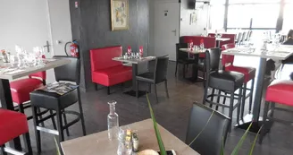 Fasthôtel Montmarault - Auberge du Grand Champ