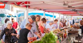 Marché local de Cusset
