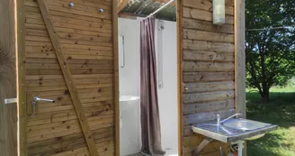 Tentes lodge au camping Domaine la Chabanne