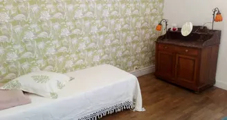 Gite La Cerisaie - Louchy-Montfand