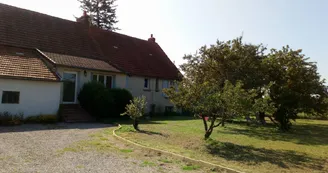 Gite La Cerisaie - Louchy-Montfand