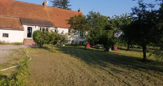 Gite La Cerisaie - Louchy-Montfand