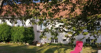 Gite La Cerisaie - Louchy-Montfand