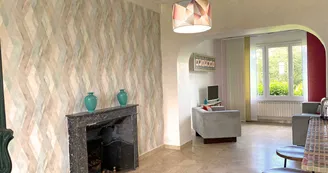 Séjour/Salon, Gîte La Cerisaie, Louchy-Montfand dans l'Allier en Auvergne