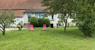  La Cerisaie côté jardin en Allier en Auvergne
