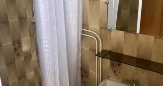 Établissement Au Chant du Grillon