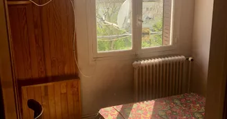 Établissement Au Chant du Grillon