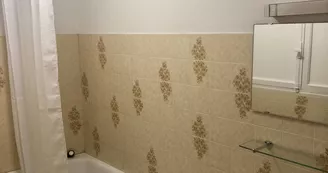 Établissement Au Chant du Grillon