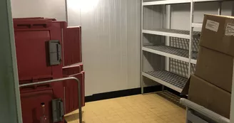 Établissement Au Chant du Grillon