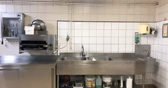 Établissement Au Chant du Grillon