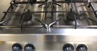 Établissement Au Chant du Grillon