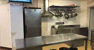 Établissement Au Chant du Grillon