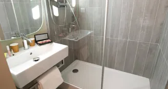 Hôtel Ibis Moulins Sud