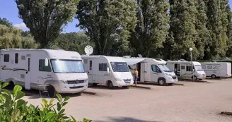 Aire camping car Baugé