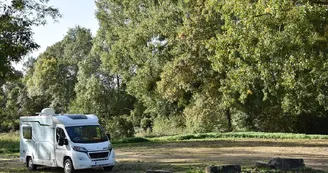 aire-camping-car-vieil-bauge-3