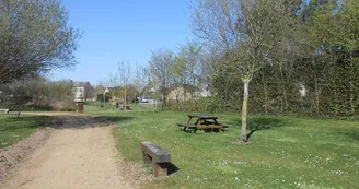 aire-de-camping-car-la-coulée-verte-saint-michel-et-chanveaux-49-accam-photo3