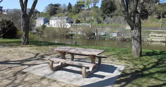 aire-sur-la-place-du-port-segré-49-accam-photo3