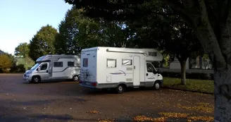 airecampingcarcharce-brissacloireaubance-49-1