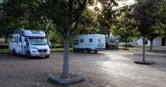 airecampingcarcharce-brissacloireaubance-49-2