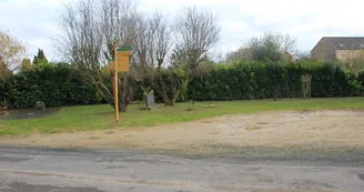 Aire-de-stationnement-Aubigné-sur-Layon-2