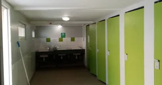 Camping Les Portes de l'Anjou - Sanitaires (2)