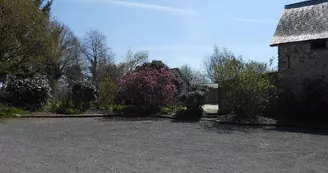 aire-à-la-ferme-auberge-de-la-touche-le-tremblay-49-accam-photo5