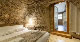 Rocaminori Troglo-hôtel_Louresse-Rochemenier - _4