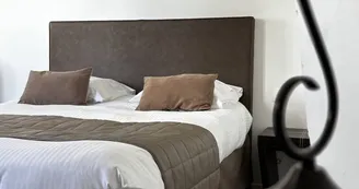 Rive Gauche - Chambre famille supérieure vue Loire_2