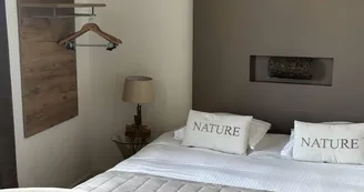 IMG_7382.jpeg - Chambre double supérieure vue Loire_6