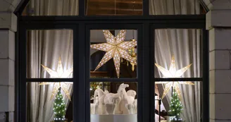 Hôtel Saint Pierre - Décoration par la fenêtre_7