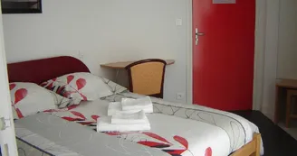 hotel-restaurant-la-boule-dor-bourgneuf-en-mauges (4)