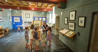 SalleRenaissance-visiteenfants-MuséeJDuBellay