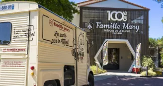 la-ruche-de-mary-saint-andre-de-la-marche-sev-ete-2022-©FrançoisCrampon (83)