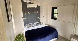 Cabanes sur pilotis Quais des Pontis