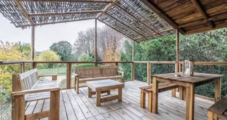 Cabanes sur pilotis Quais des Pontis