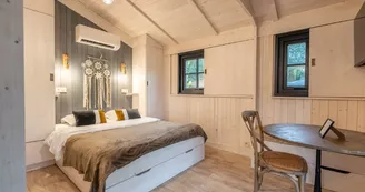 Cabanes sur pilotis Quais des Pontis