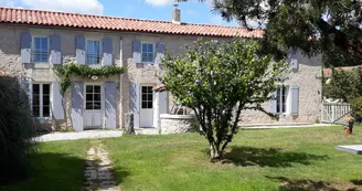 Les Grandes Chaumes - La Fermette et La Grange