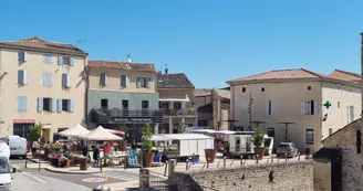 Marché hebdomadaire de Cruas