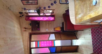 Au Balcon des Saisons - "La Roulotte"