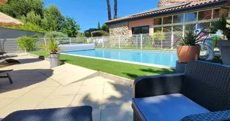 Lou Visetto - Accueil de camping-car