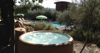 Les Roulottes et Cabanes de Saint Cerice