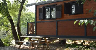 Les Roulottes et Cabanes de Saint Cerice