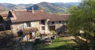 La Charrette Fleurie - Gîte de groupe
