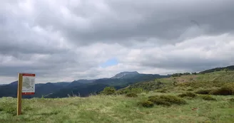 Aire de stationnement camping-cars de Saint-Clément