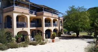 Les Gîtes du Château de Sampzon