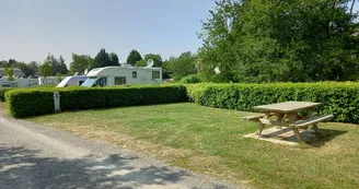 aire de camping car Le Dorat